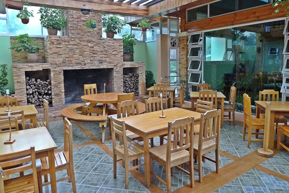Ridgewood Hotel Baguio Near The Mansion