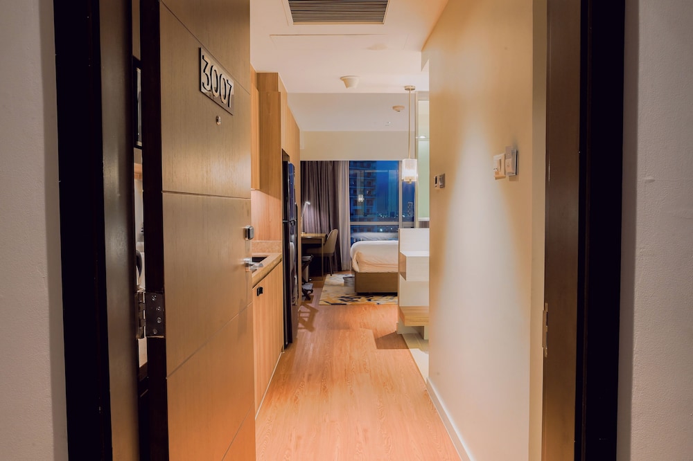 Hotel Residences at Acqua