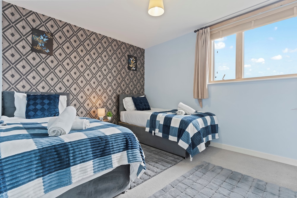 Retreat Private Rooftop 3 Bedroom Apartment