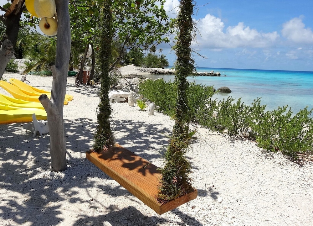 Rangiroa Tiputa Lodge B&B