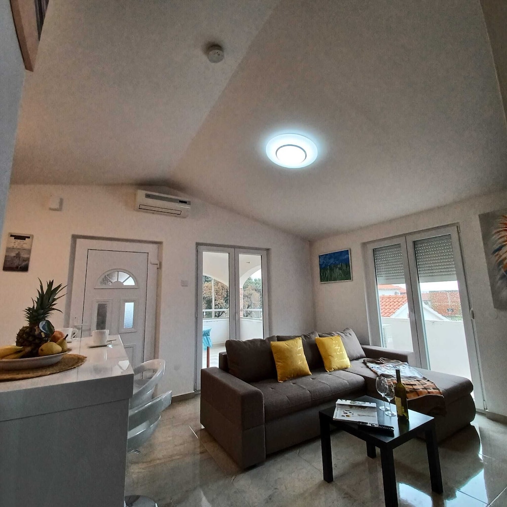 Beachfront Apartment With Balcony and Sea View