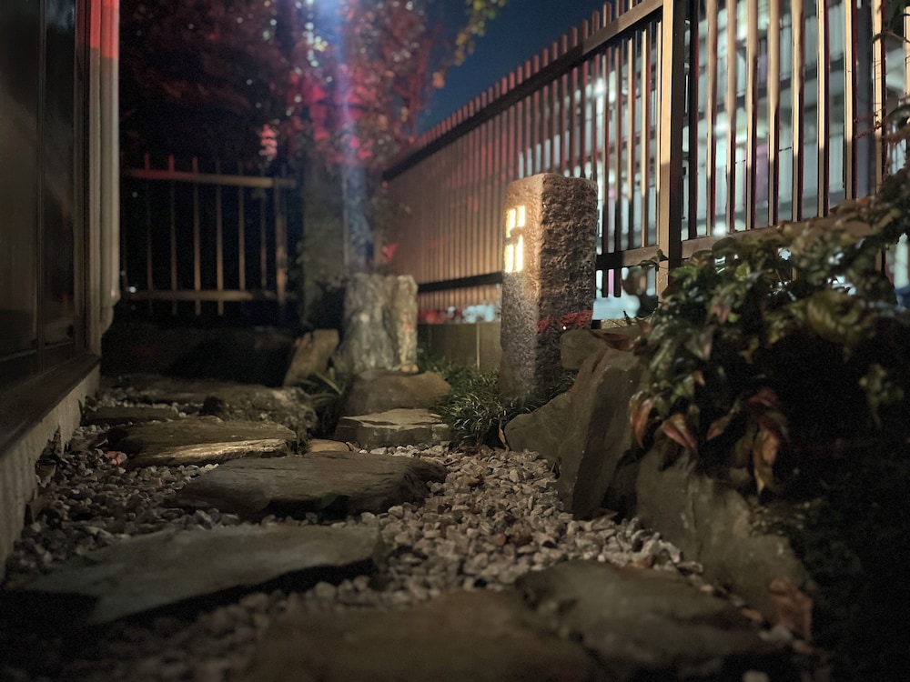 KT1 Mori no Kabe Tokyo