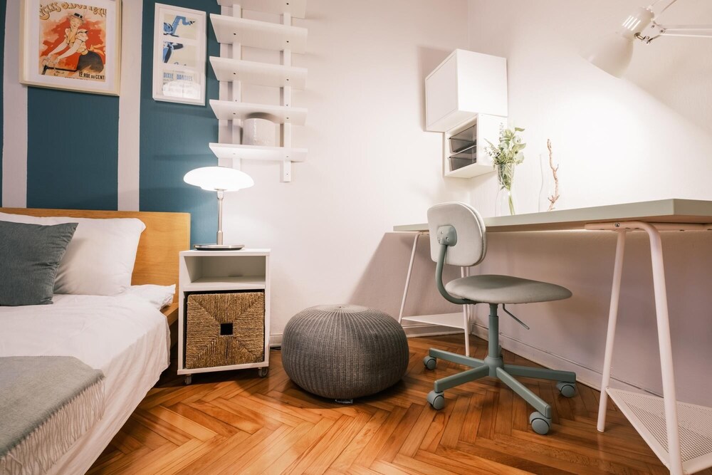 Charming Flat Near Osmanbey Metro Station