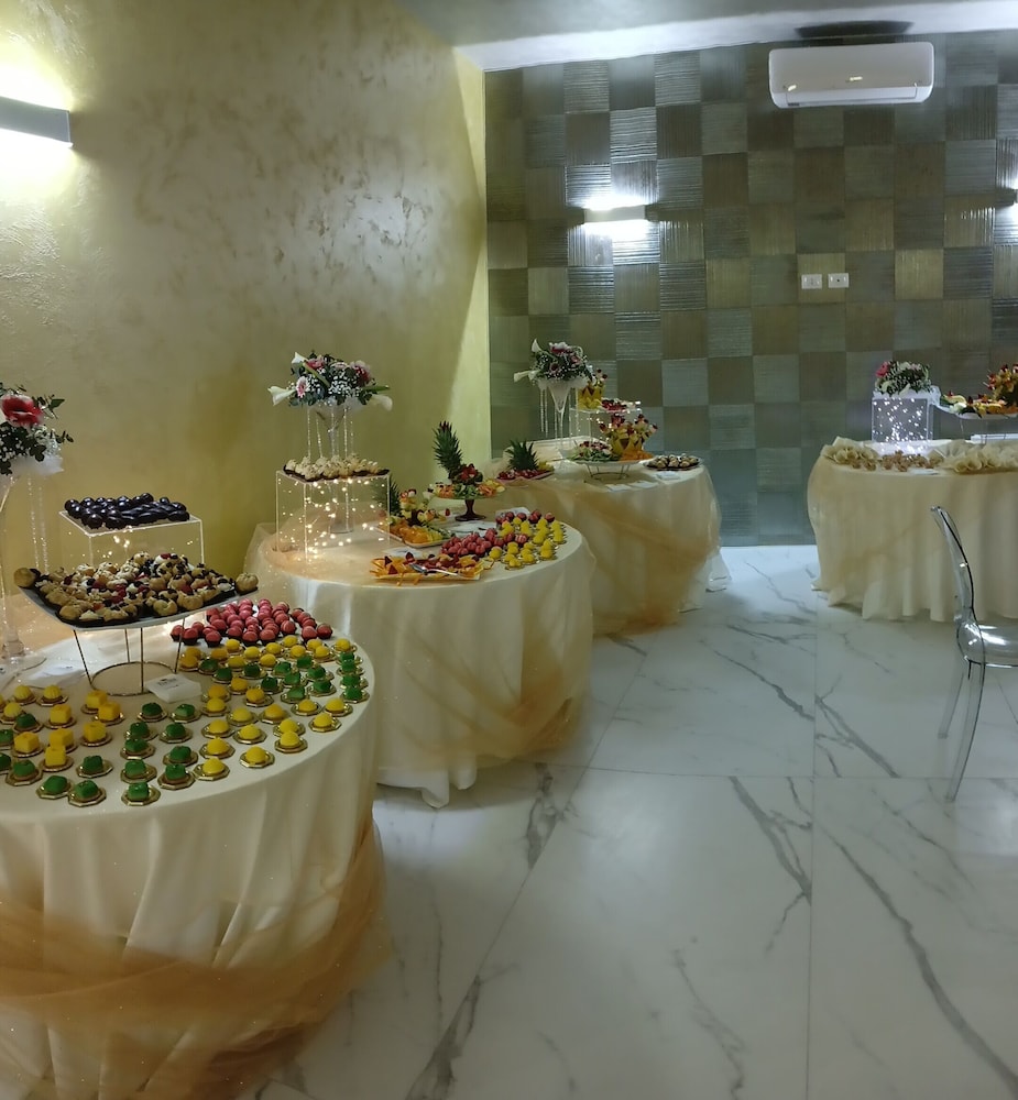 meeting & event spaces