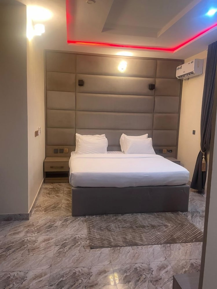 NewClime Apartment