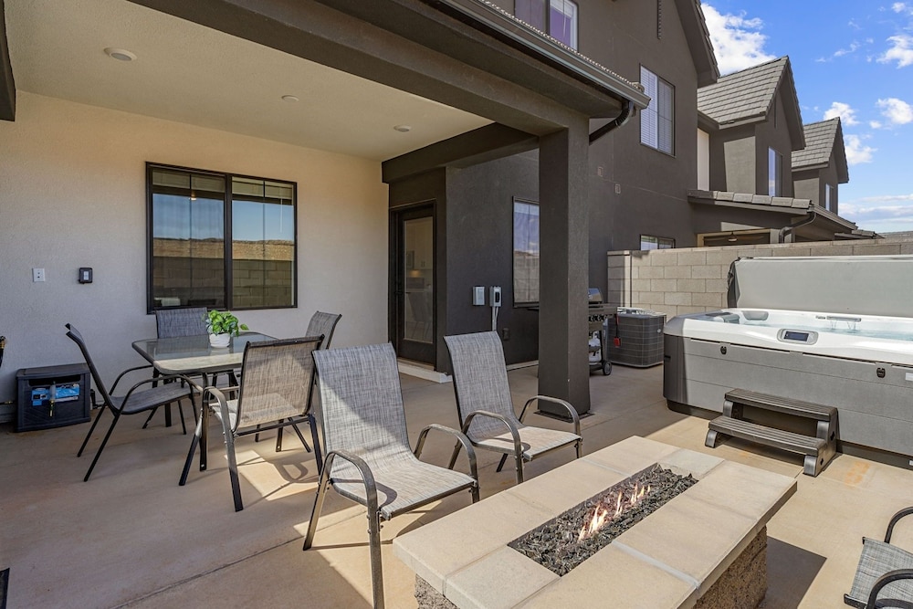 Sand Hollow Serenity 4 Bedroom Townhouse