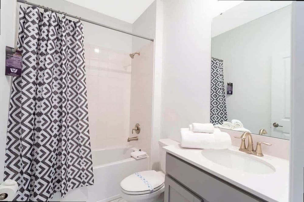 Luxe 5BR Villa Pool Game Room Minutes to Disney