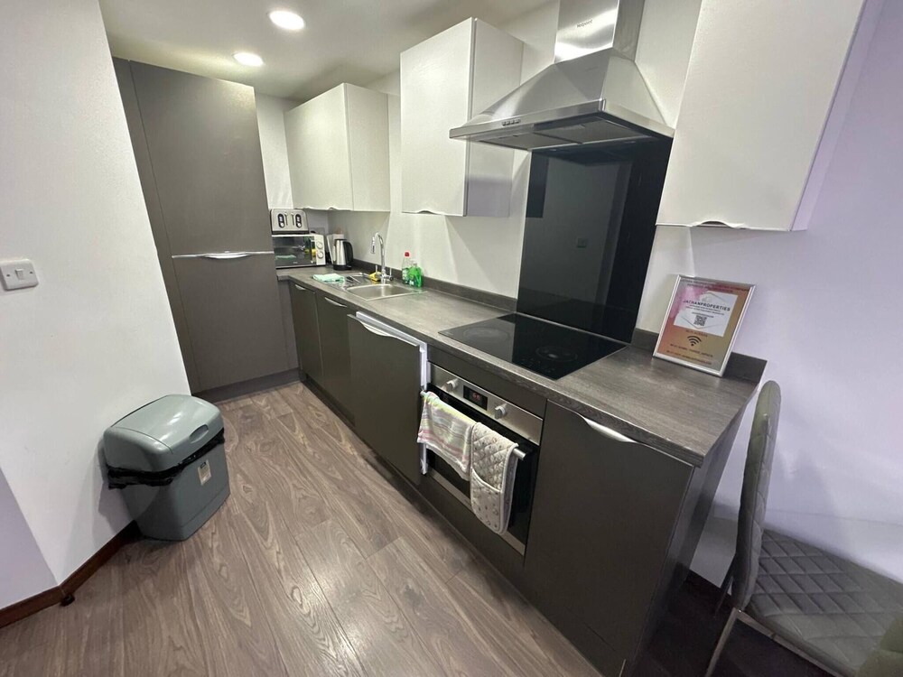 Elegant 1BR Gem Near NEC & Resorts World