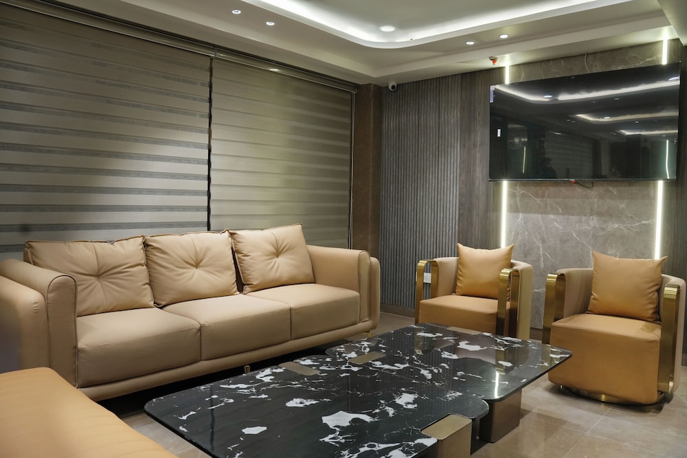 Hotel Mountain Bliss new delhi