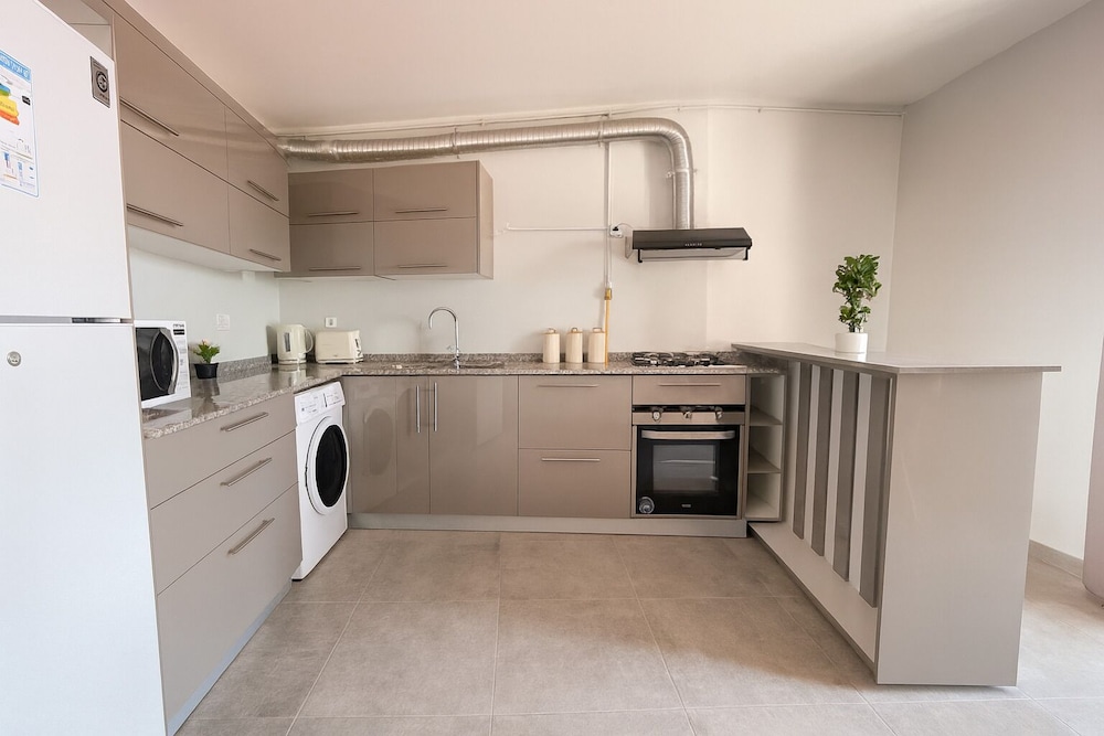Spacieux Appartement a Dely Brahim