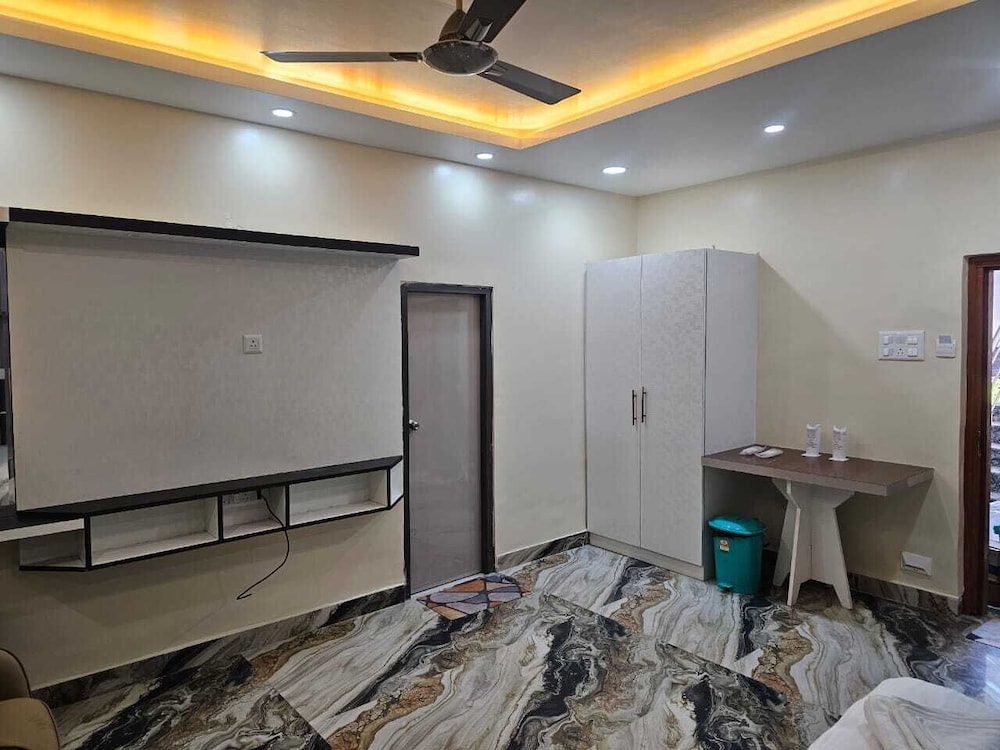 Jowar Hoter & Resort