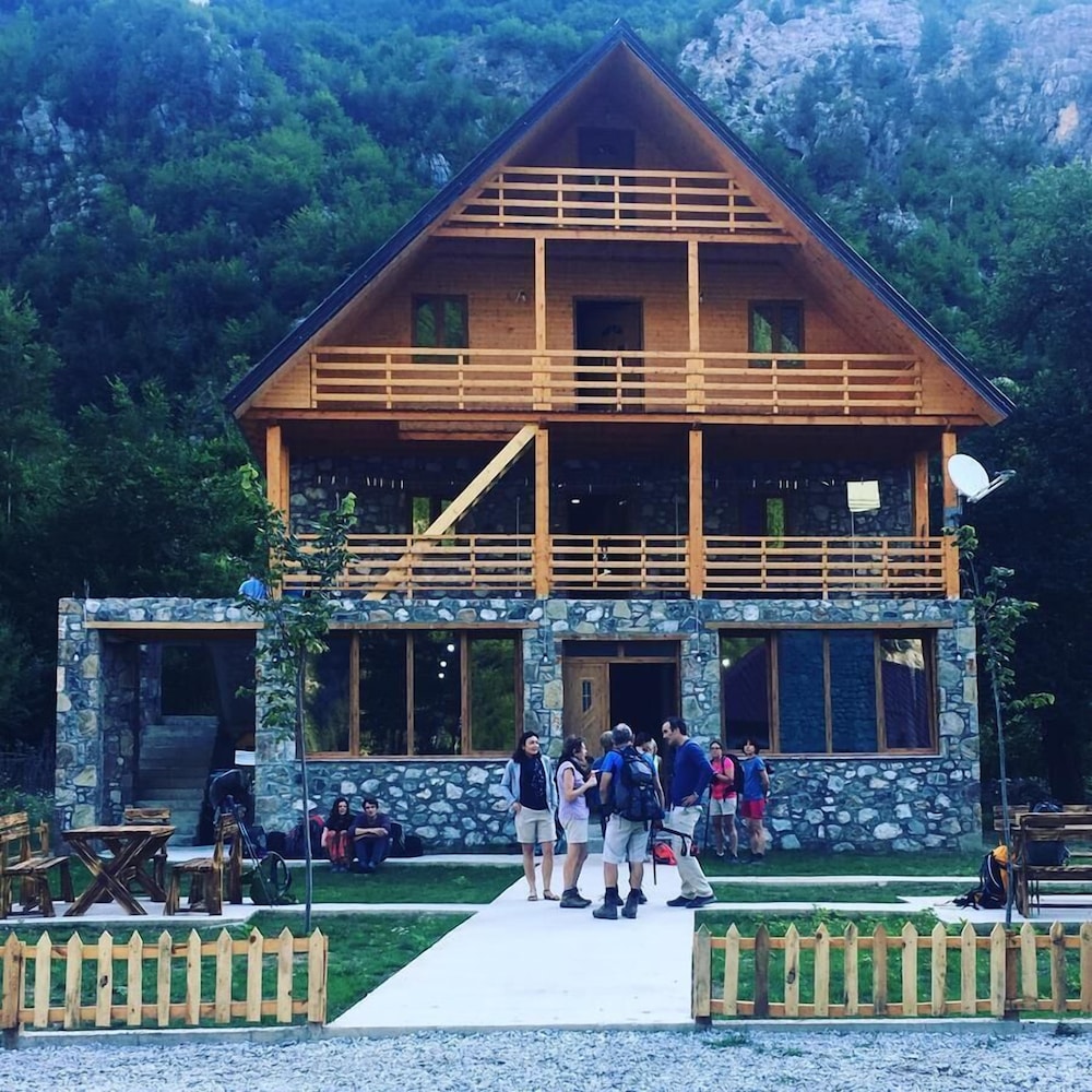 Alpine House Thethe