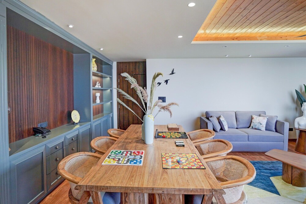 Sunday Premium 5 BHK Villa Mihika, Shimla