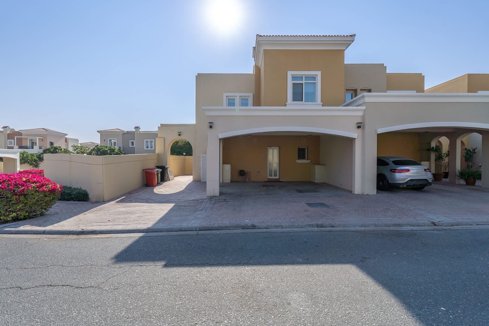 Luxury 4BR Villa-al Reem 3-perfect Family Getaway