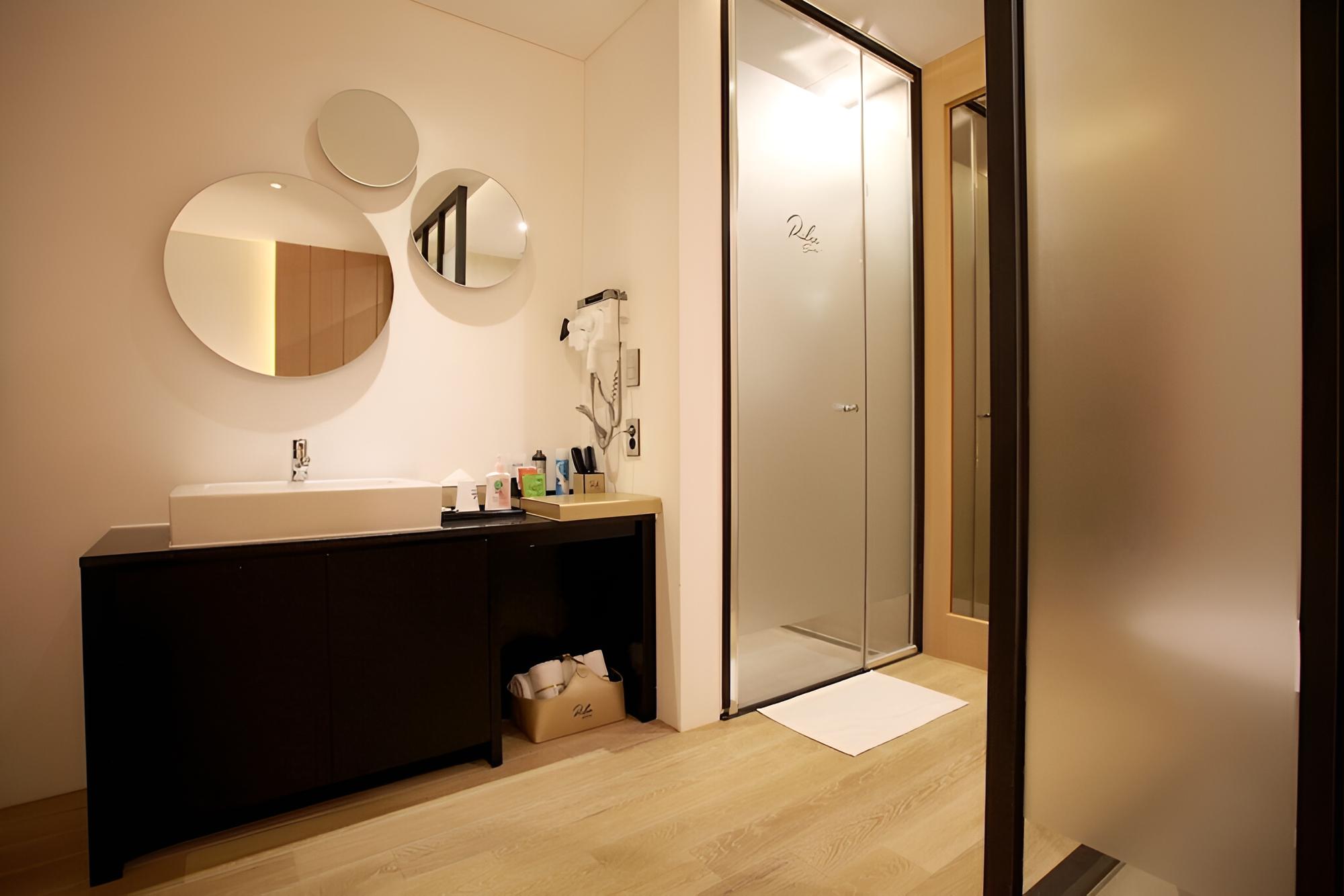 Incheon Ali Suite Hotel