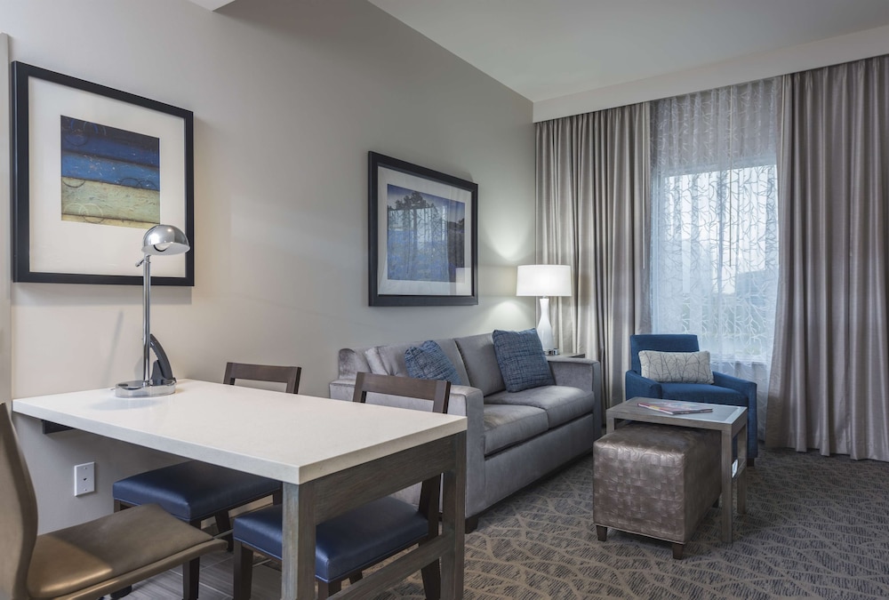 Embassy Suites by Hilton The Woodlands at Hughes Landing - Property Image 39