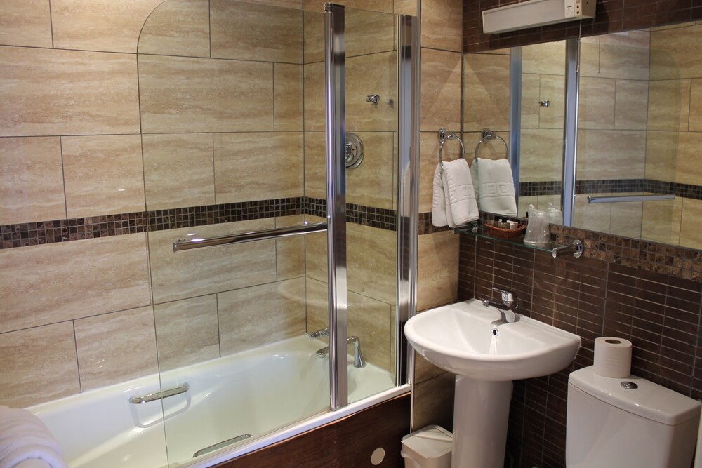 Knutsford Vacations - Longview Hotel - Property Image 5
