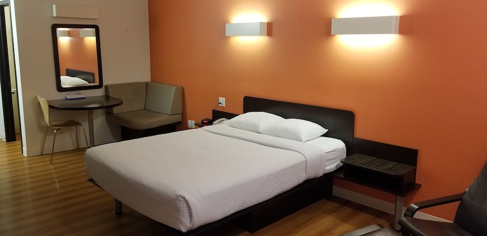 Joys Inn