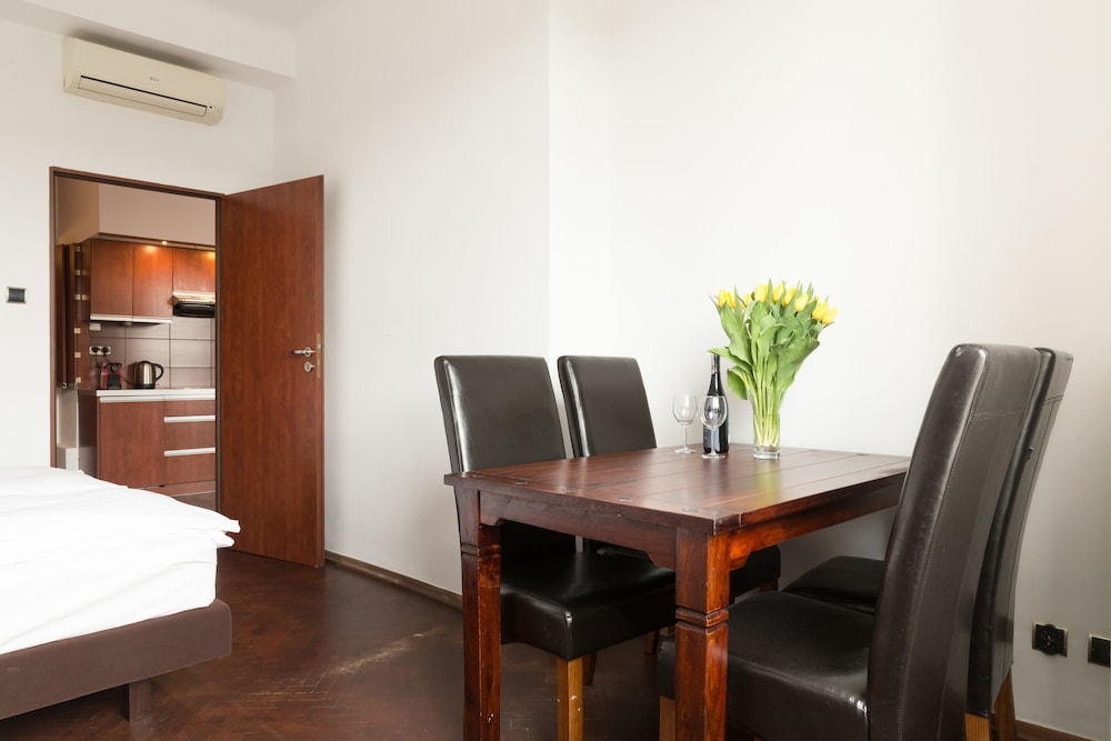 Apartamenty Wawa Centrum by Your Freedom