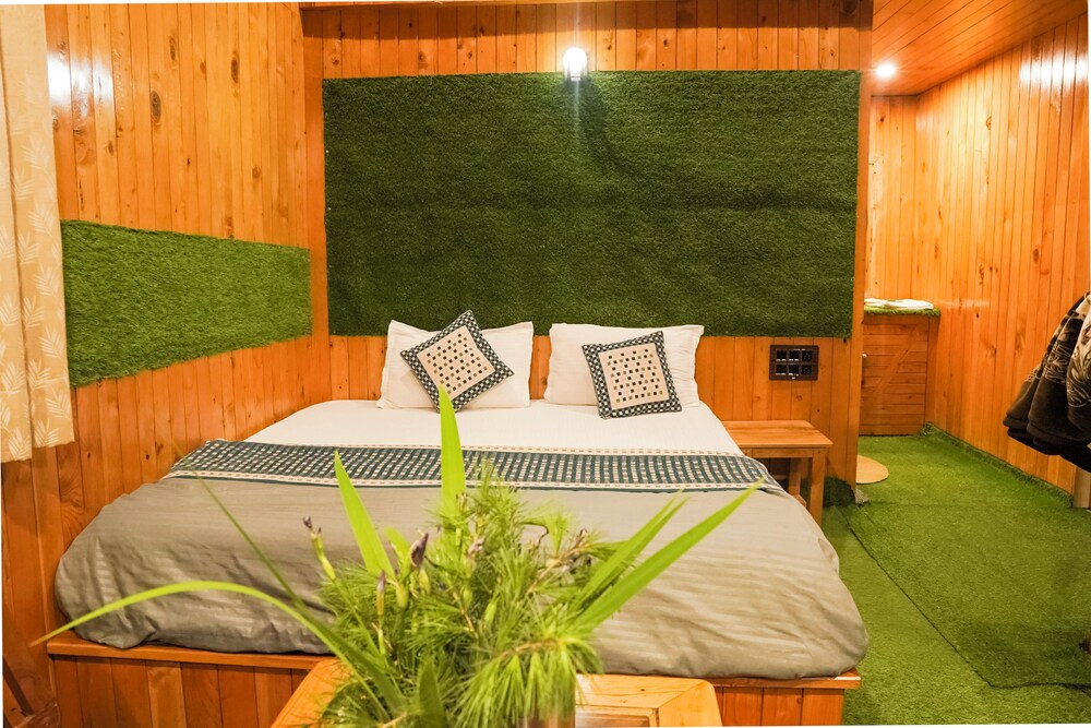 WOW Treehouse & Cottages