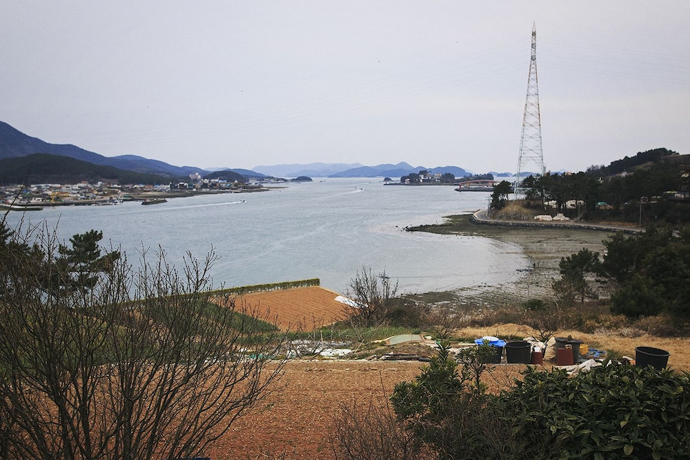 Tongyeong MongDol House