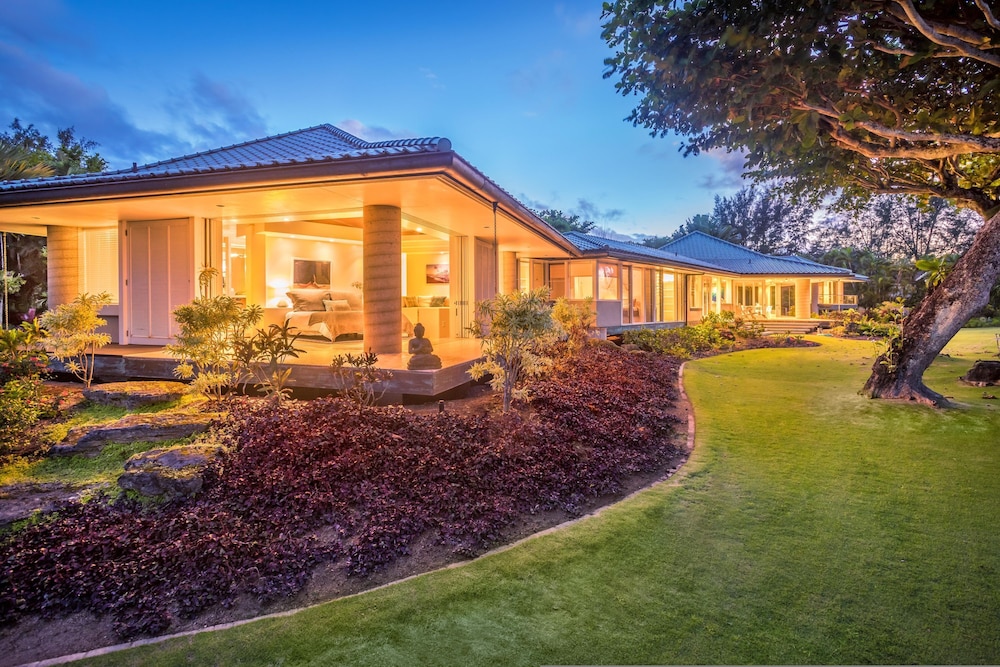 Anini Beachfront Home