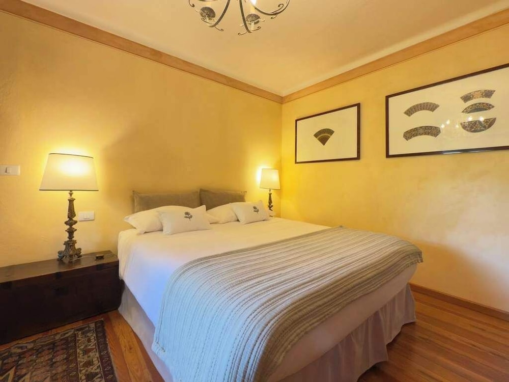 Dimora il Pozzetto Elegant Villa With Garden
