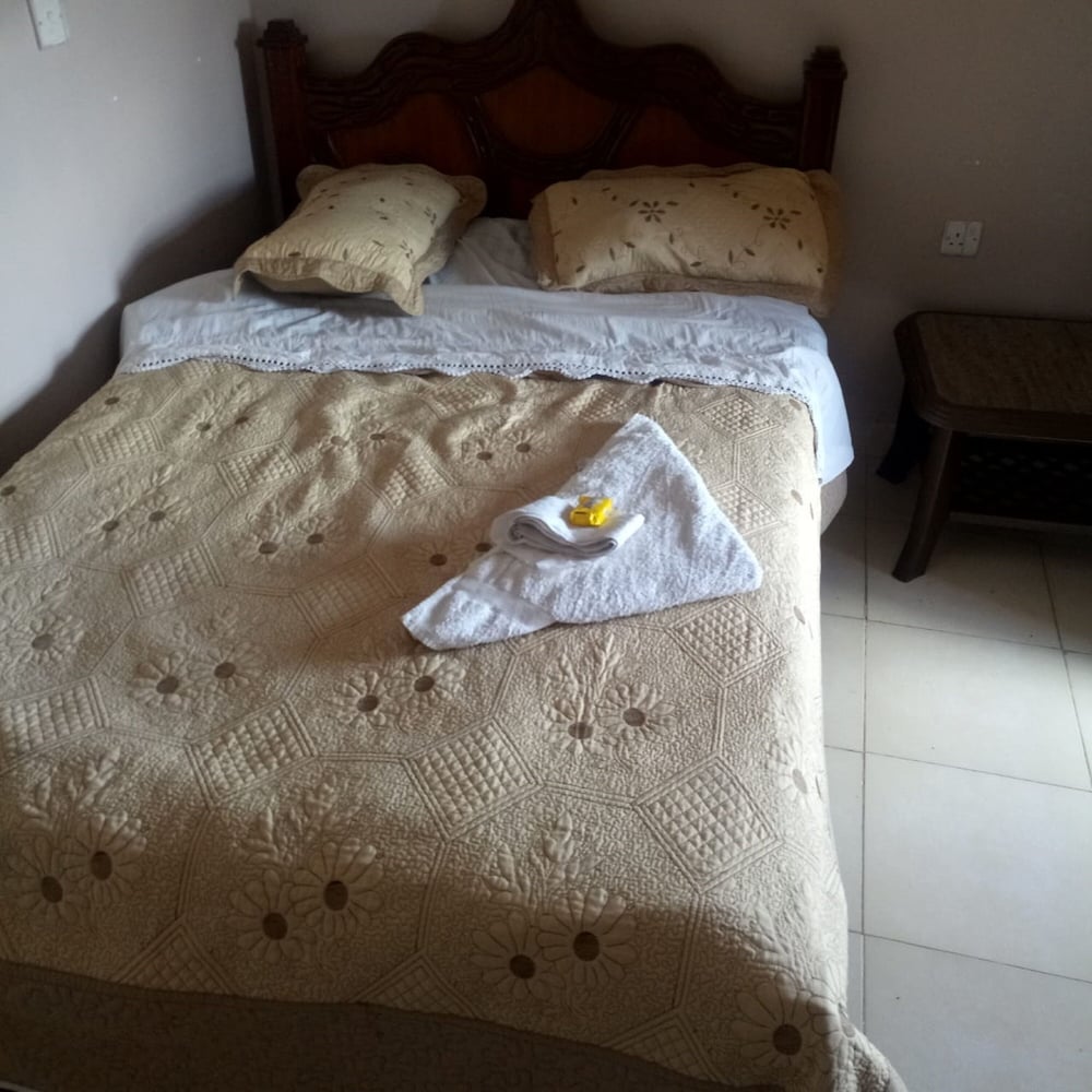 2030 Guest House view 4