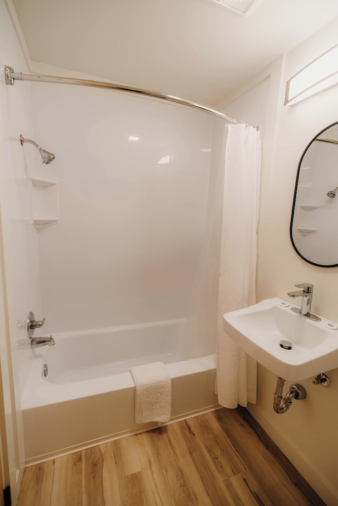 Bingham Motor Inn