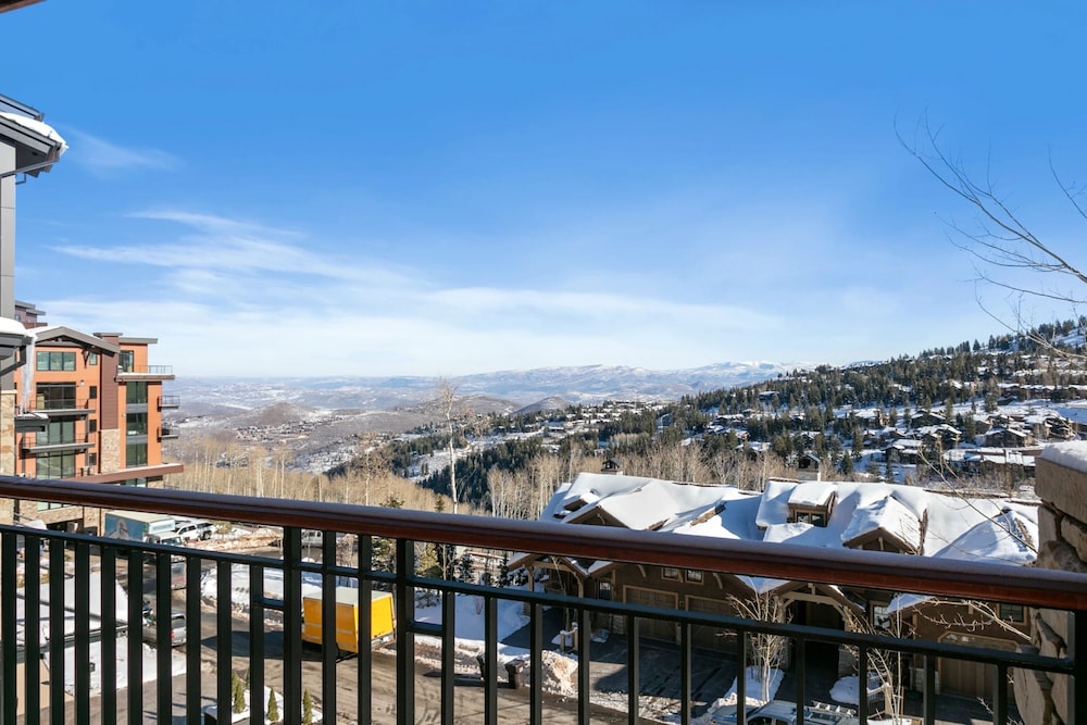 Shooting Star Lodge at Deer Valley Resort - Three Bedroom Residence #205 3 Condo