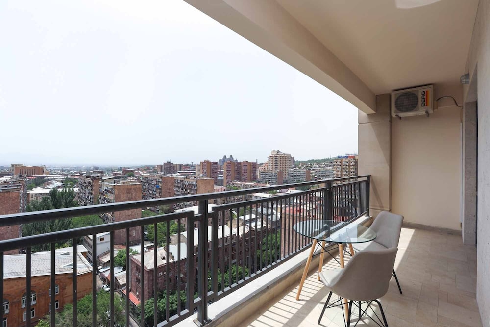 Stay Inn on Koghbatsi Str. 16