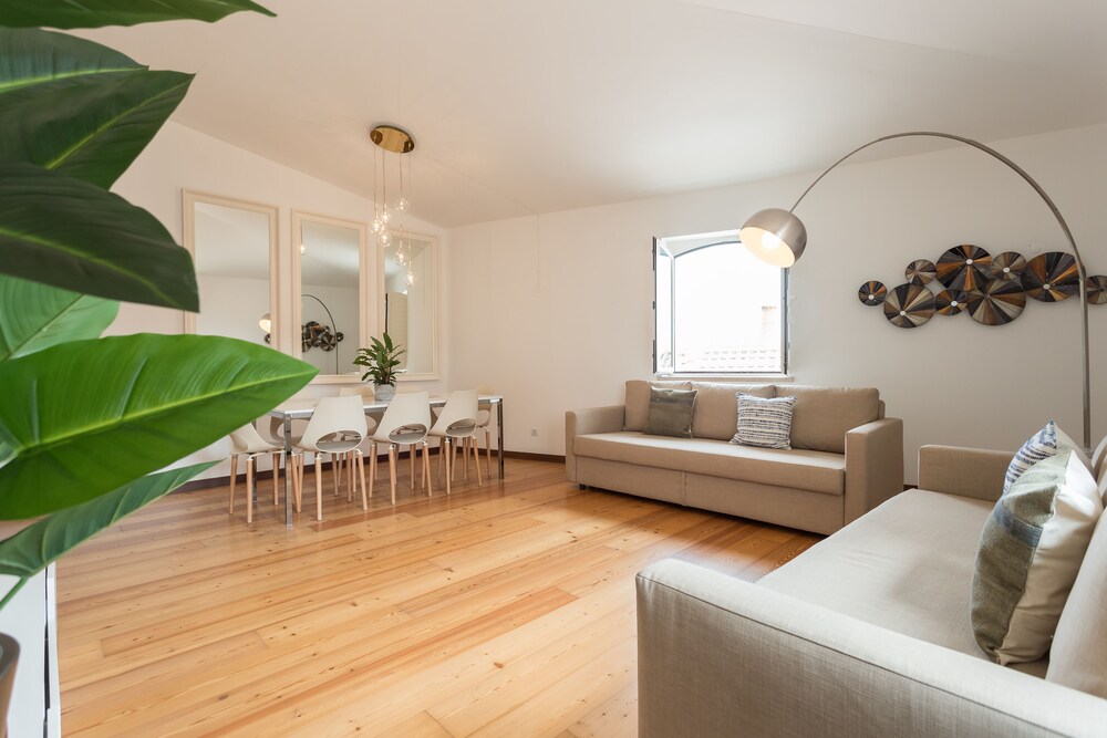Alfama Modern Two-Bedroom Apartment w/ River View and Parking - by LU Holidays