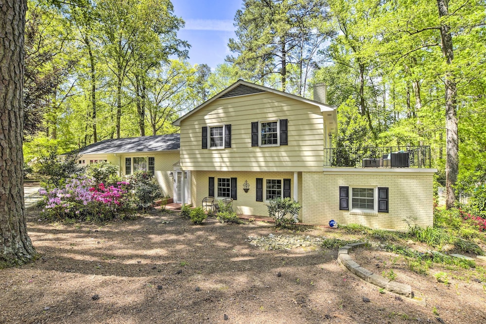 Bright Cary Home With Deck < 15 Mi to Raleigh! - Property Image 20