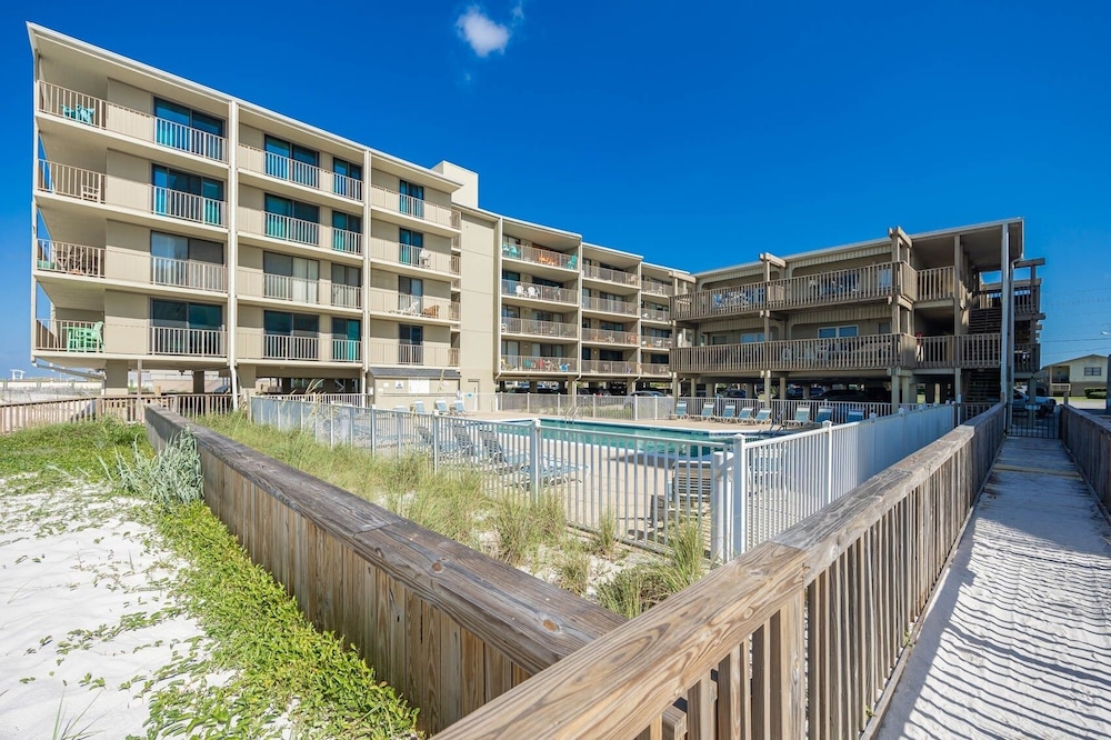 Gulf Village 204 2 Bedroom Condo