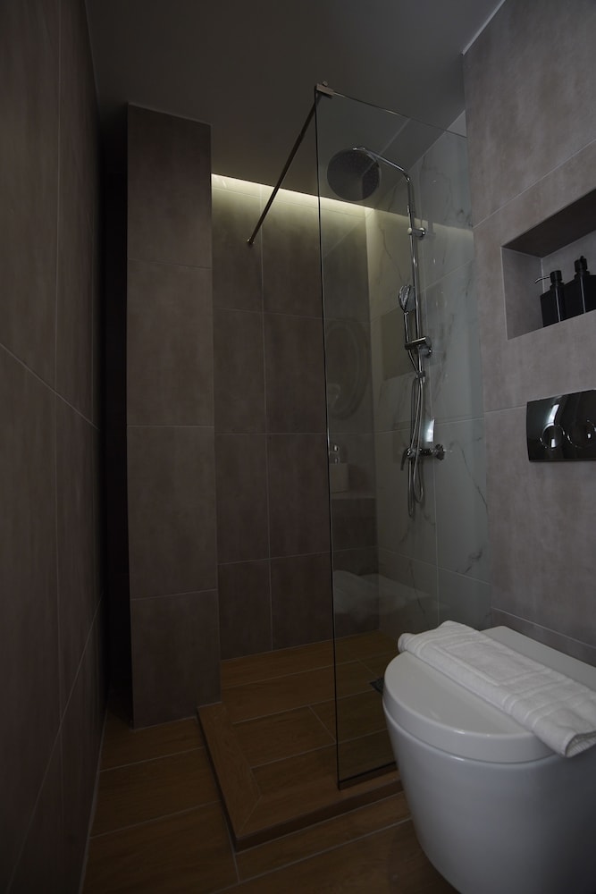 Tip Top Suites