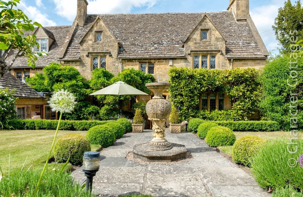 Little Gables