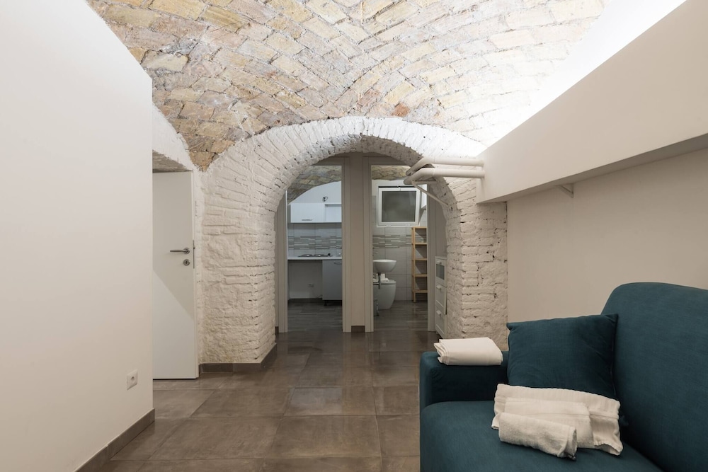 Vatican Suite 2 Levels Completely Renovated