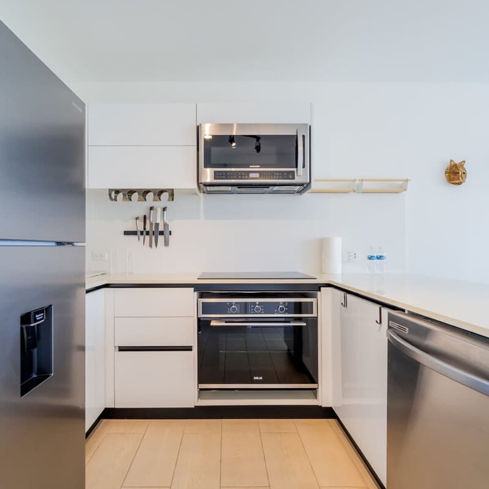 w Wonderful 1BR in San Francisco With Balcony