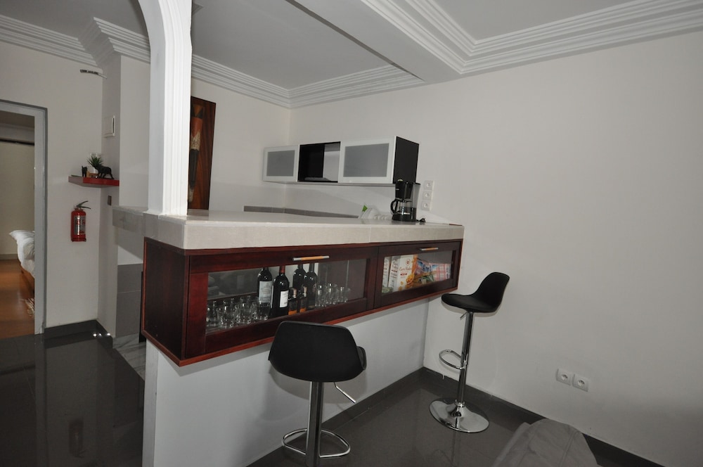 Line-Residence view 4