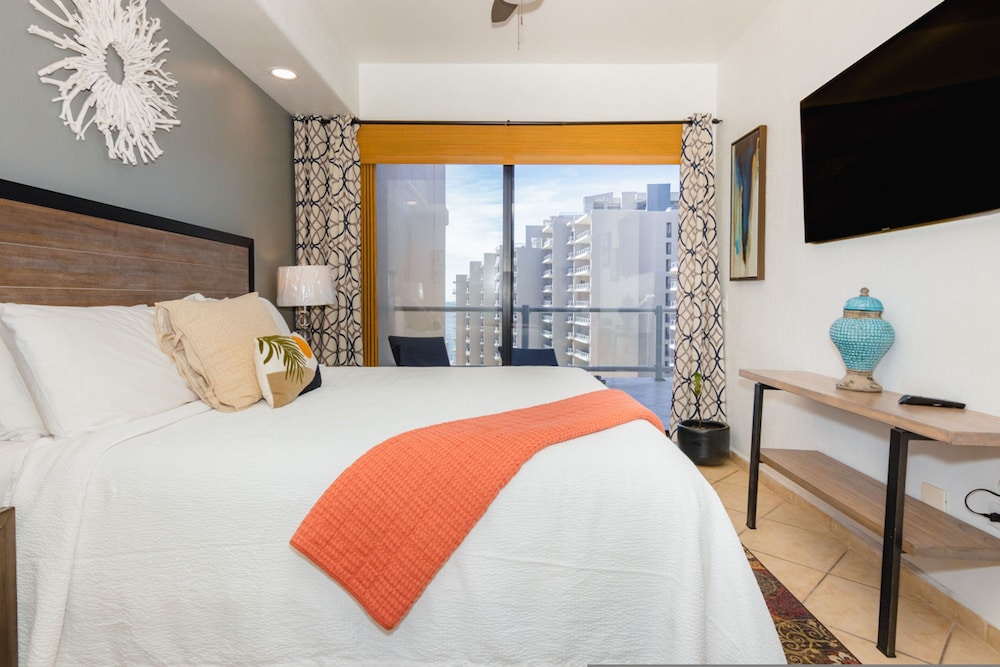 2BR Beachfront Escape in Puerto Penasco