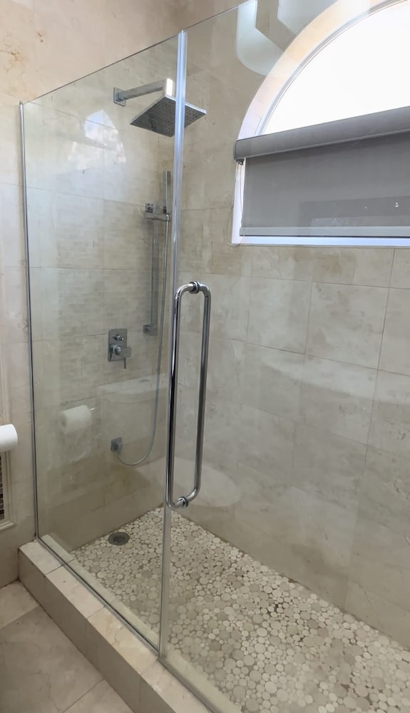 Orchids Palms Luxury Villa Pool Chef Hot Tub Airport Pickup