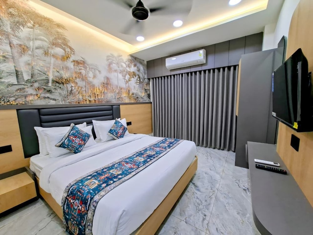 Hotel Matrushree - Near Shree Dwarkadhish Temple