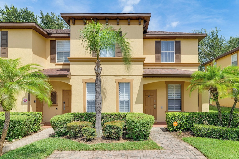 Regal Palms Gem Near Disney w/ Patio, Themed Rooms