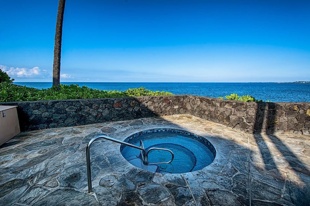 Oceanfront - Free Concierge - Wifi - Top Floor - Vrkcv
