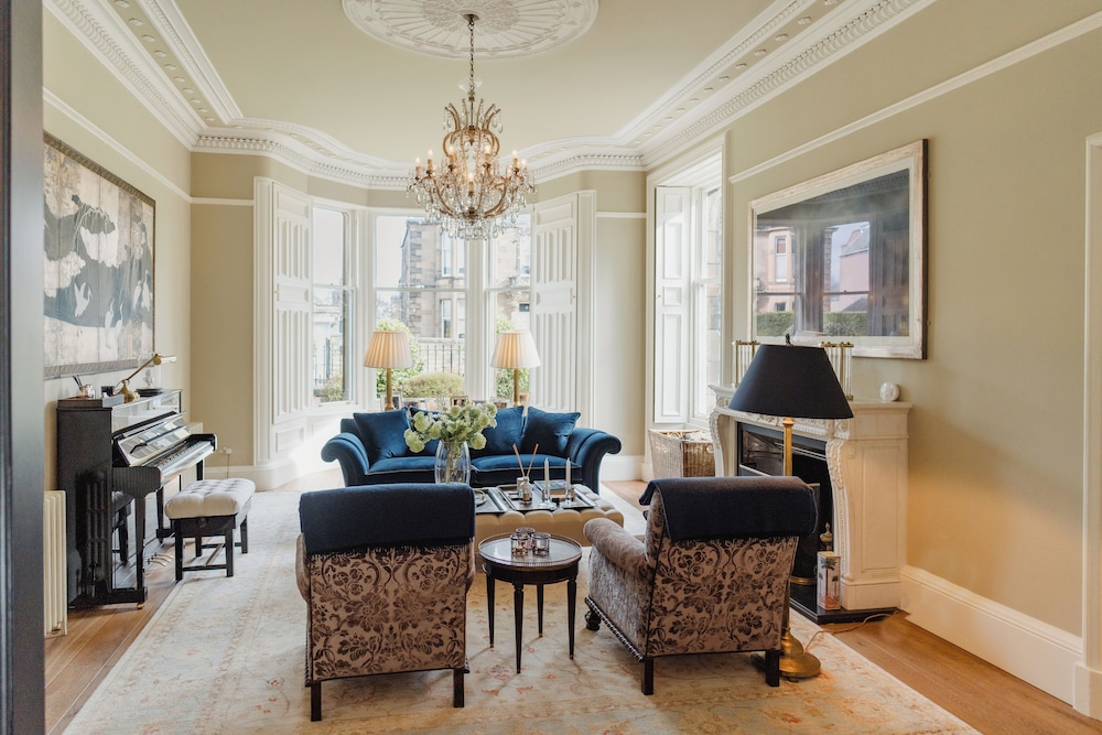 Private and Prestigious Luxury Home