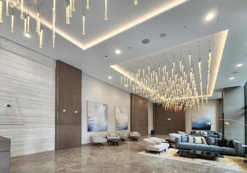 Luxury 1BR in Peninsula Five by Bespoke