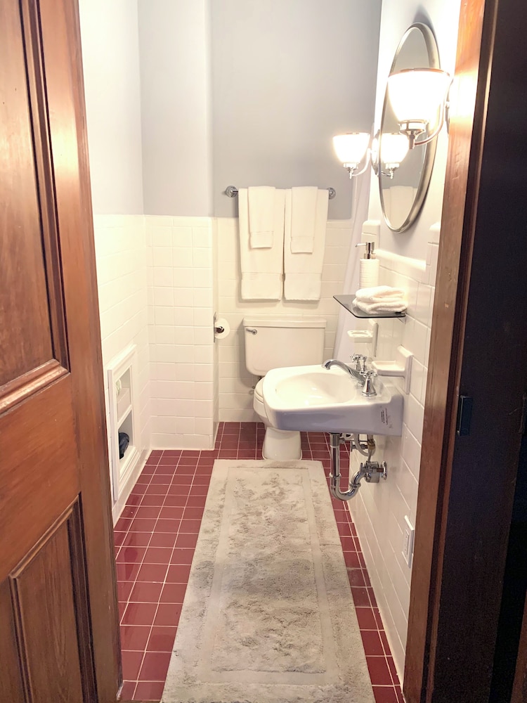 French Quarter Lanaux Mansion B & B