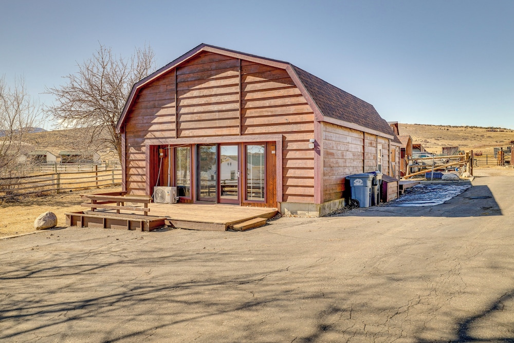 2 Mi to Main Street: Mtn-view Escape in Lander!