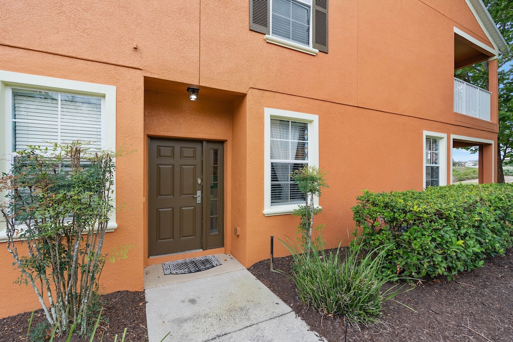 Super Fly- Movie Loft w Recliners Near Disney