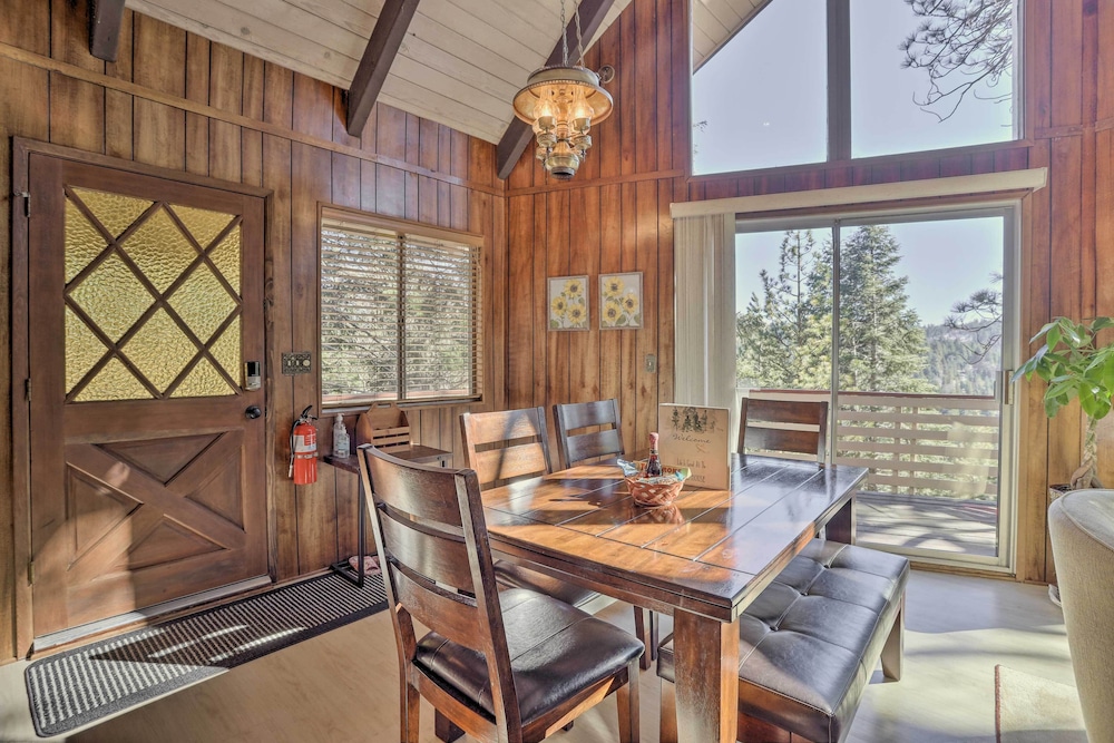 Quaint Cabin Retreat  4 Mi to Arrowhead Lake - Property Image 12